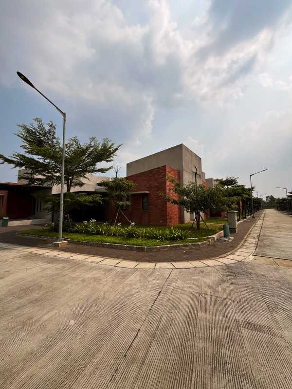 Rumah Bagus Di Samanea Hill, Cluster Avilla Parung Panjang Kab Bogor