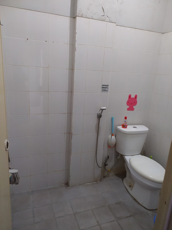 RUKO PINGGIR JALAN RAYA LASDA NASIR VILLA NUSA INDAH 3 LOKASI BAGUS UNTUK USAHA