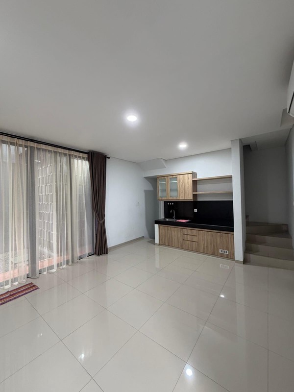 Rumah Bagus Di Discovery Altezza Bintaro Jaya Sektor 9