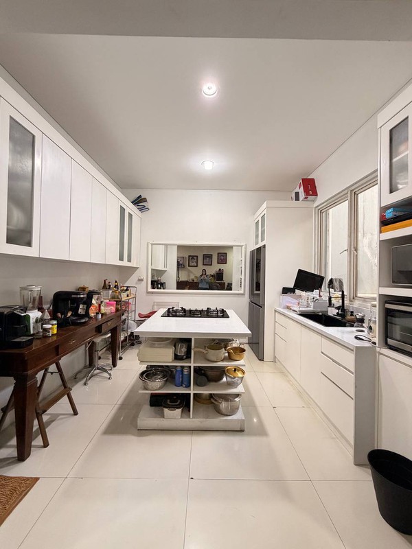 Rumah Bagus Di Villa Pondok Indah, Jl Tanah Kusir Jakarta Selatan