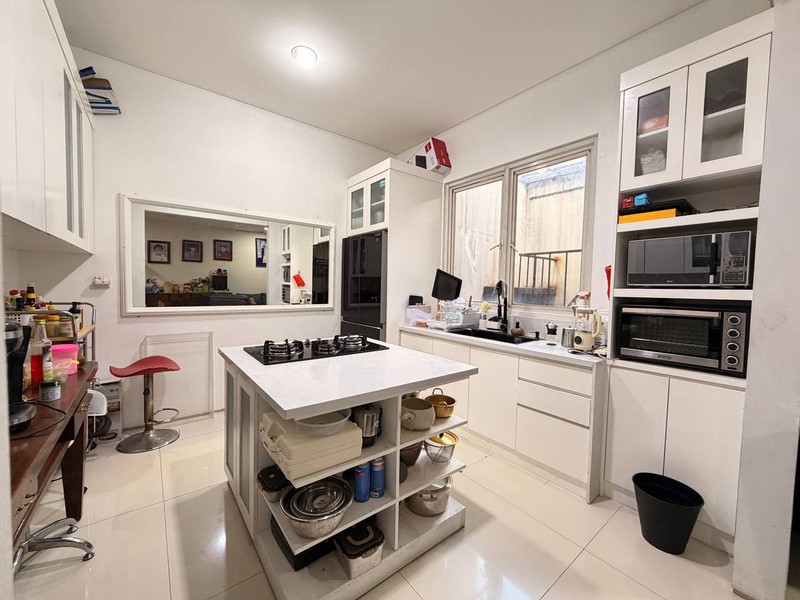 Rumah Bagus Di Villa Pondok Indah, Jl Tanah Kusir Jakarta Selatan