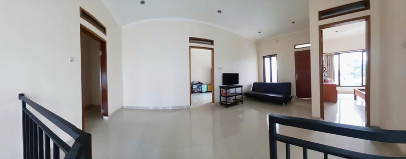 Rumah Bagus Di Jl Merbabu, Villa Gunung Lestari Ciputat Tangerang Selatan