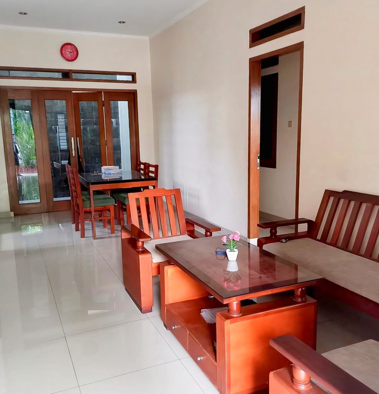 Rumah Bagus Di Jl Merbabu, Villa Gunung Lestari Ciputat Tangerang Selatan