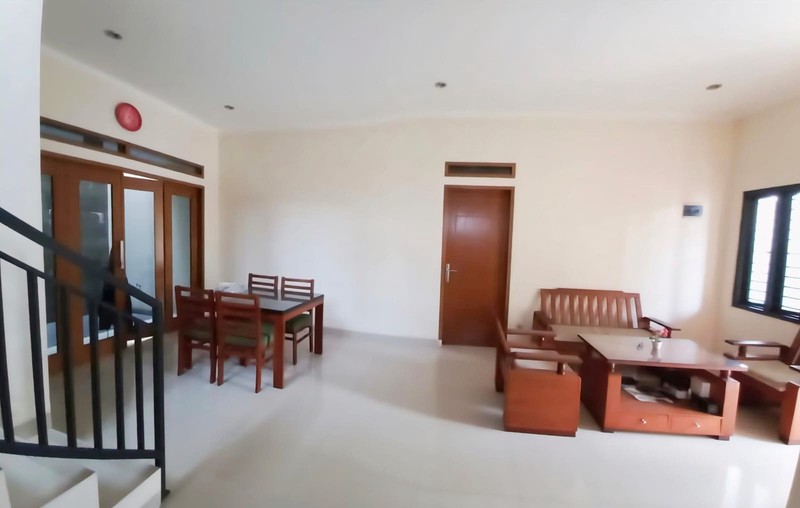 Rumah Bagus Di Jl Merbabu, Villa Gunung Lestari Ciputat Tangerang Selatan