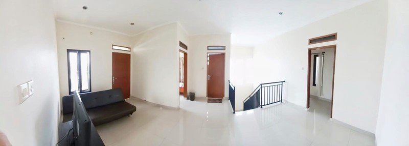 Rumah Bagus Di Jl Merbabu, Villa Gunung Lestari Ciputat Tangerang Selatan