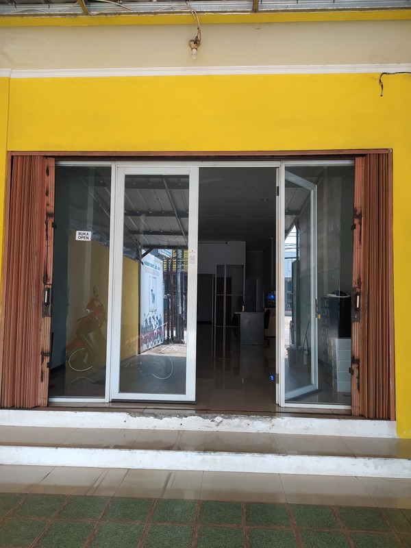 RUKO PINGGIR JALAN RAYA LASDA NASIR BOJONG KULUR DEKAT VILLA NUSA INDAH 3  COCOK UNTUK USAHA HARGA NEGO