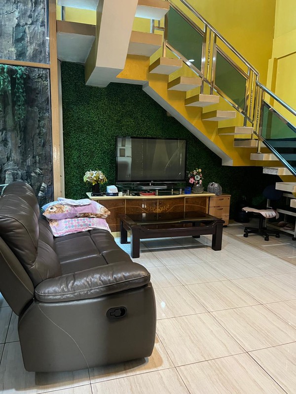 RUMAH CANTIK TERAWAT DI VILLA NUSA INDAH 3 2 LANTAI HARGA NEGO