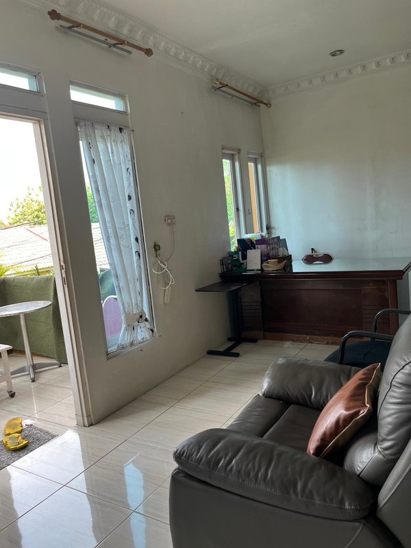 RUMAH CANTIK TERAWAT DI VILLA NUSA INDAH 3 2 LANTAI HARGA NEGO