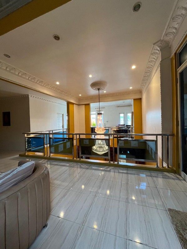 RUMAH CANTIK TERAWAT DI VILLA NUSA INDAH 3 2 LANTAI HARGA NEGO