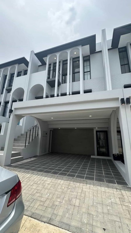 Hot Rent. Rumah Bagus Di Greenwich Park Aether, Dalam Cluster..
