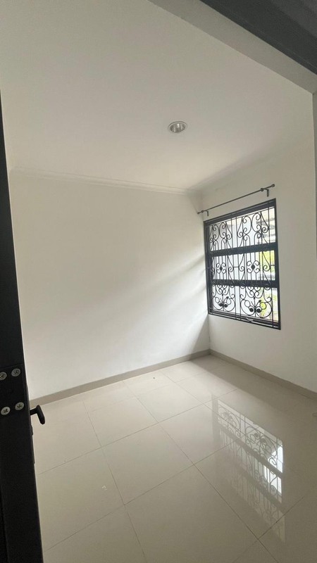 Fast Rent. Rumah baru renovasi Laverde Lunaire, Serpong