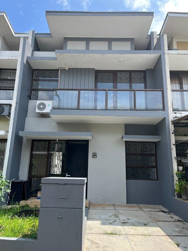 Fast Rent. Rumah baru renovasi Laverde Lunaire, Serpong