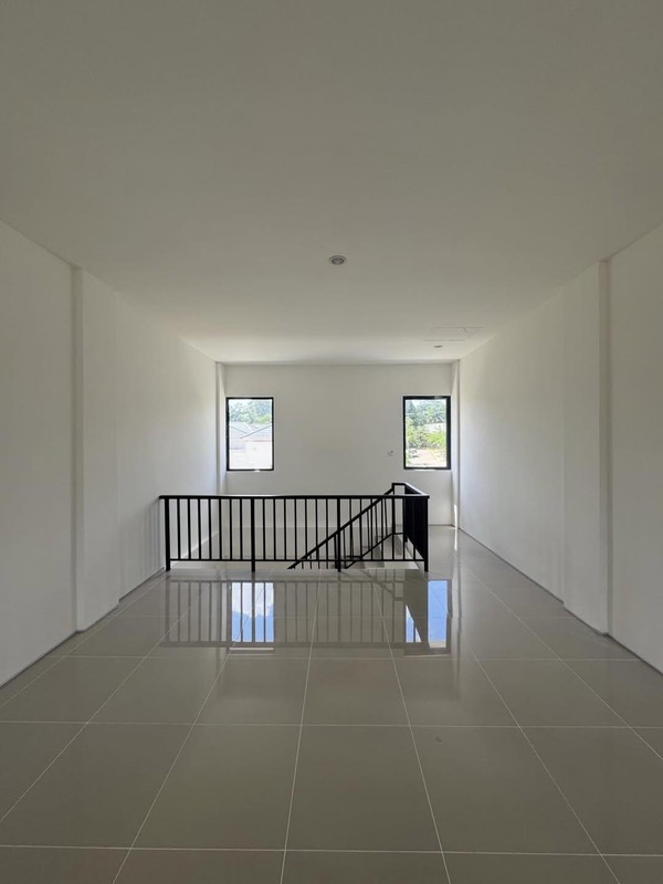 Rent. Ruko bagus La Vallee, Cisauk