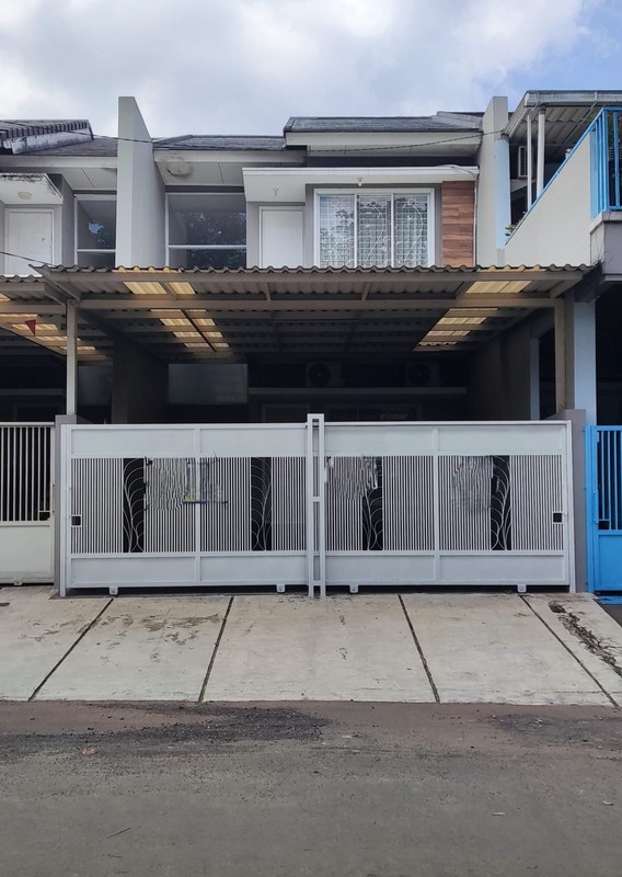 Rent. Rumah 2 lantai Regensi Melati Mas, Serpong