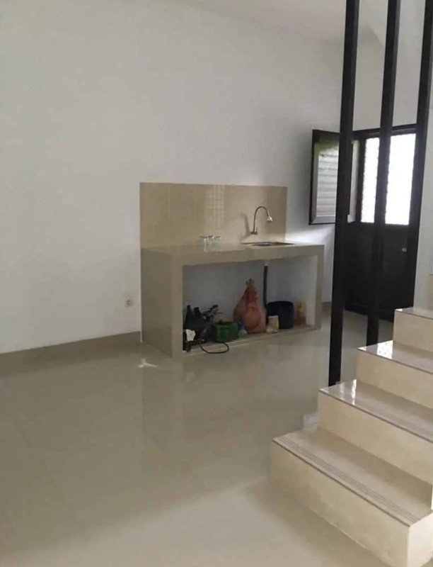 Flash Sale. Rumah bagus Bumi Puspitek Asri, Pagedangan