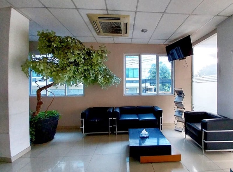 Gedung kantor 4 lantai, fully furnish, siap pakai dan sangat terawat di warung buncit raya, Jakarta Selatan.