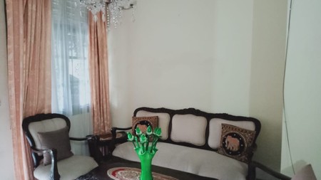 Rumah Lokasi Strategis dan Berada dekat Tengah Kota @Bumi Karang Indah, Lebak Bulus