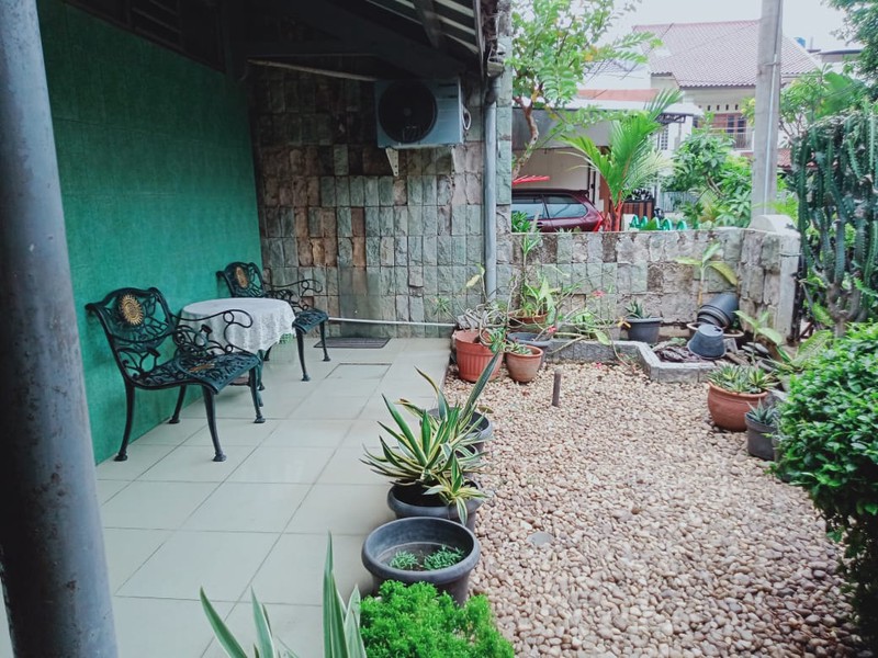 Rumah Lokasi Strategis dan Berada dekat Tengah Kota @Bumi Karang Indah, Lebak Bulus