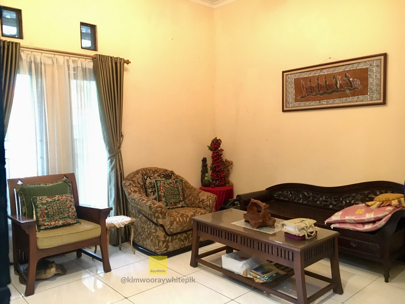 Dijual  Rumah 2 Lantai di Komplek Bukit Nusa Indah, Ciputat - Lokasi Strategis