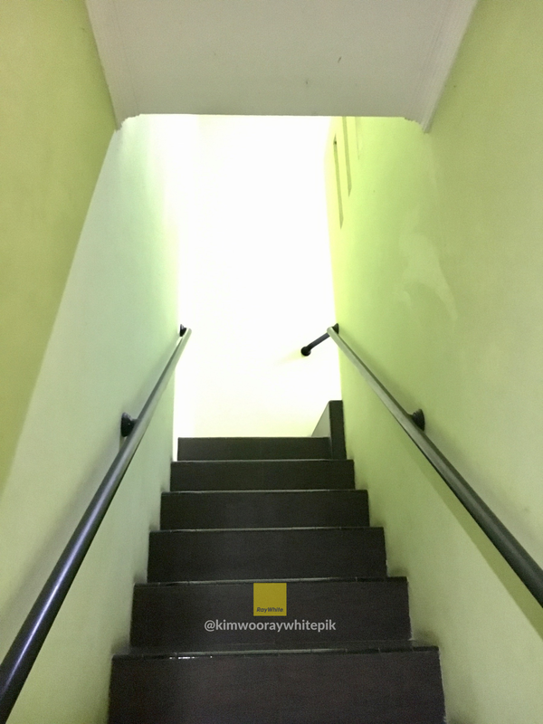 Dijual  Rumah 2 Lantai di Komplek Bukit Nusa Indah, Ciputat - Lokasi Strategis