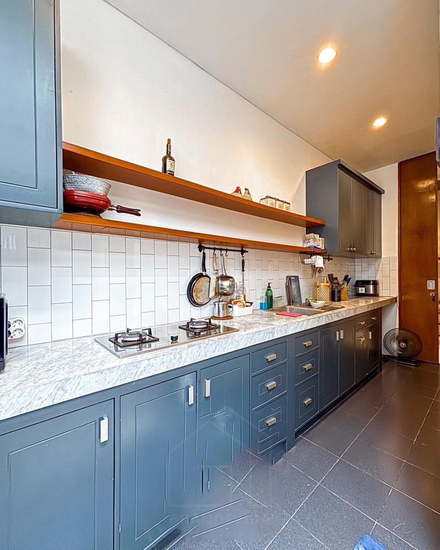 Dijual Cepat! Rumah Modern 3 Lantai SHM di Jakarta Selatan, Fasilitas Lengkap