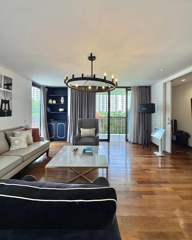 Dijual Cepat! Rumah Modern 3 Lantai SHM di Jakarta Selatan, Fasilitas Lengkap