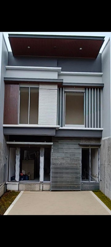 Dijual Rumah Baru Modern 2 Lantai Surabaya Timur SPESIAL Row Jalan KEMBAR - Row LEBAR 3 Mobil