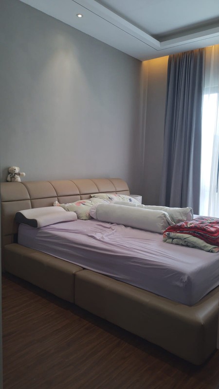 Rumah Mewah 3 Lantai Lebak Bulus + Kolam Renang Pribadi | Semi Furnished, Lokasi Super Strategis!