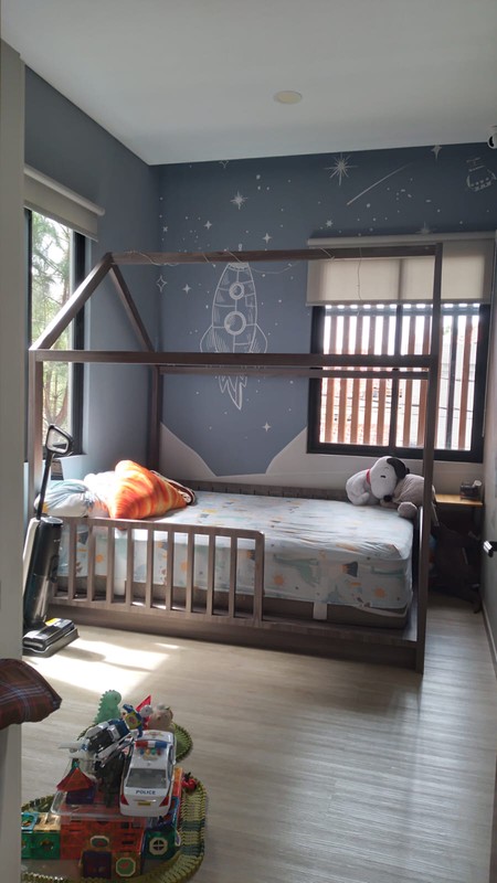 Rumah Mewah 3 Lantai Lebak Bulus + Kolam Renang Pribadi | Semi Furnished, Lokasi Super Strategis!