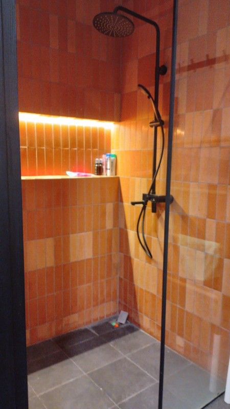 Rumah Mewah 3 Lantai Lebak Bulus + Kolam Renang Pribadi | Semi Furnished, Lokasi Super Strategis!