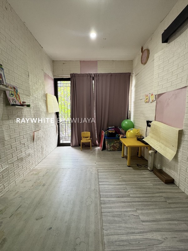 Rumah Siap Huni Lingkungan Tenang Area Tebet Barat Dalam