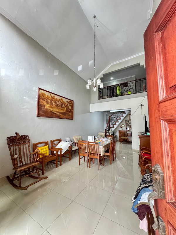 Rumah 2 Lantai Pondok Aren - Siap Huni, Lokasi Strategis, SHM & Harga Nego!