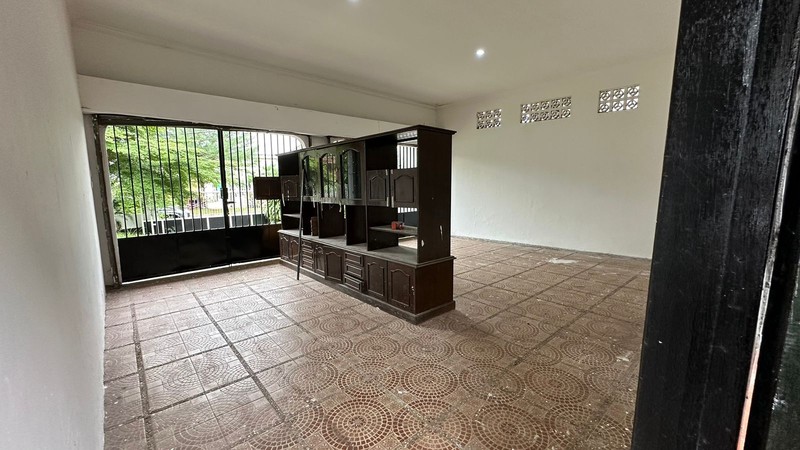 Rumah Luas 1300M² Halaman Super Lega di Cimanggis Dekat LRT & Tol