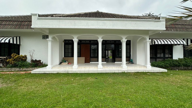 Rumah Luas 1300M² Halaman Super Lega di Cimanggis Dekat LRT & Tol