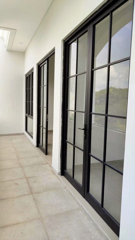 DISEWAKAN RUKO 3 LANTAI BARU GRESS JEJER 2 JALAN RAYA DARMO BARU BARAT SURABAYA