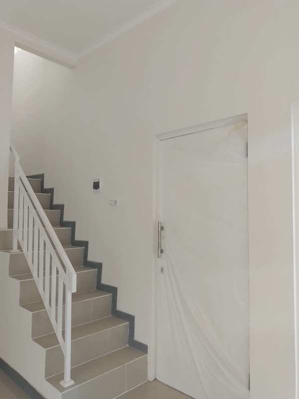 Dijual cepat rumah Newtown Park dekat bandara juanda Surabaya