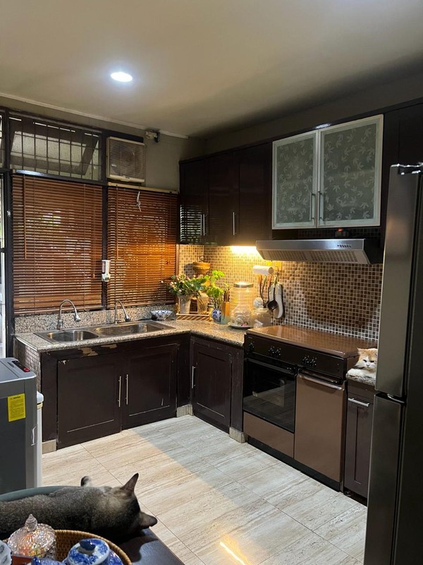 Rumah Hoek Bintaro 2 Lantai - LT 207 m², SHM, Lokasi Strategis, Harga Nego!