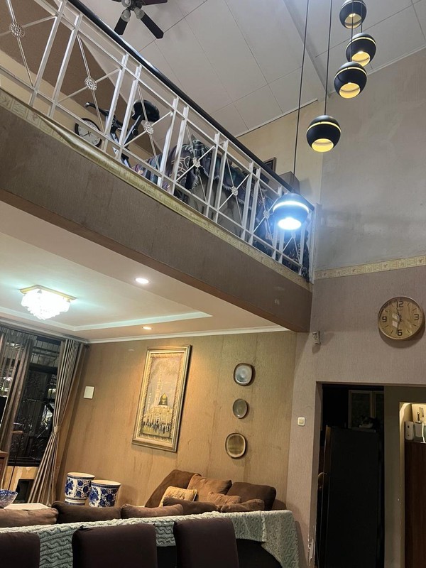 Rumah Hoek Bintaro 2 Lantai - LT 207 m², SHM, Harga Nego