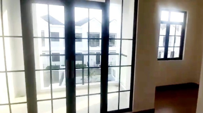 Rumah Bagus Di Lavon 2, Cluster Viridia Cikupa Tangerang