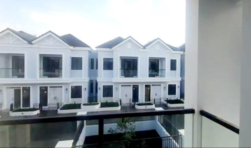 Rumah Bagus Di Lavon 2, Cluster Viridia Cikupa Tangerang