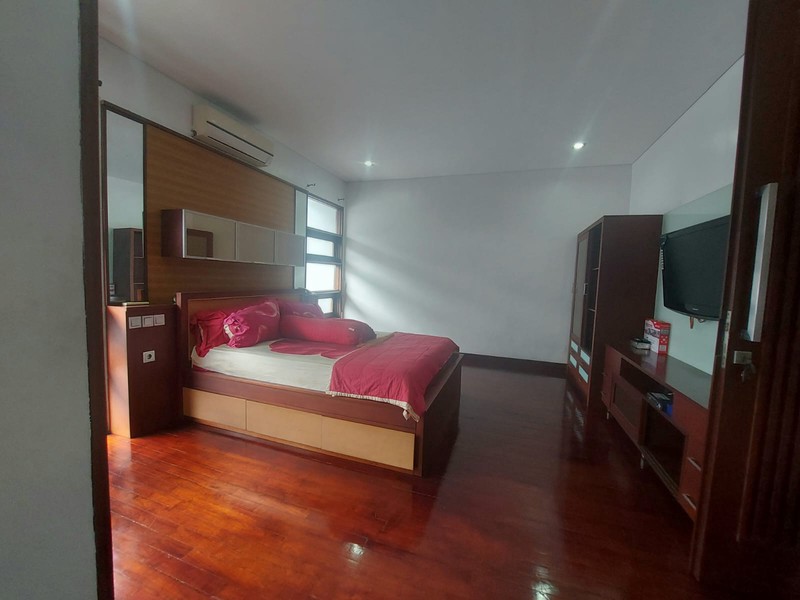 Dijual Rumah 3 Lantai Lokasi Strategis Di Cilandak Dalam, Jakarta Selatan