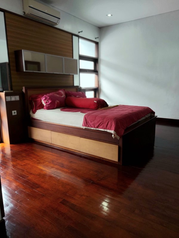 Dijual Rumah 3 Lantai Lokasi Strategis Di Cilandak Dalam, Jakarta Selatan