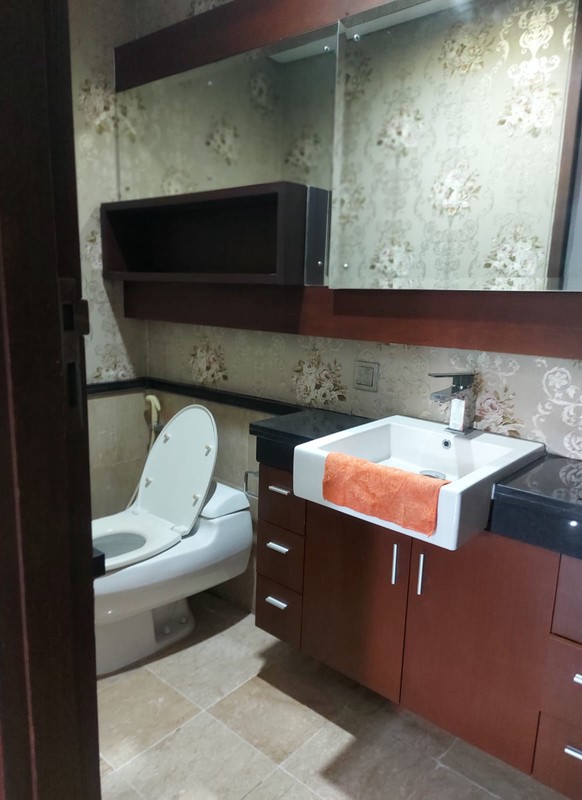 Dijual Rumah 3 Lantai Lokasi Strategis Di Cilandak Dalam, Jakarta Selatan