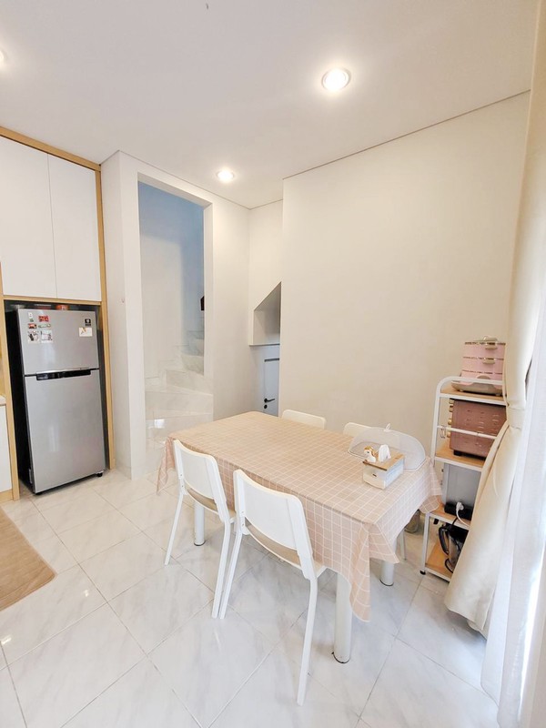 Rumah Minimalis Modern di Malibu Village Gading Serpong