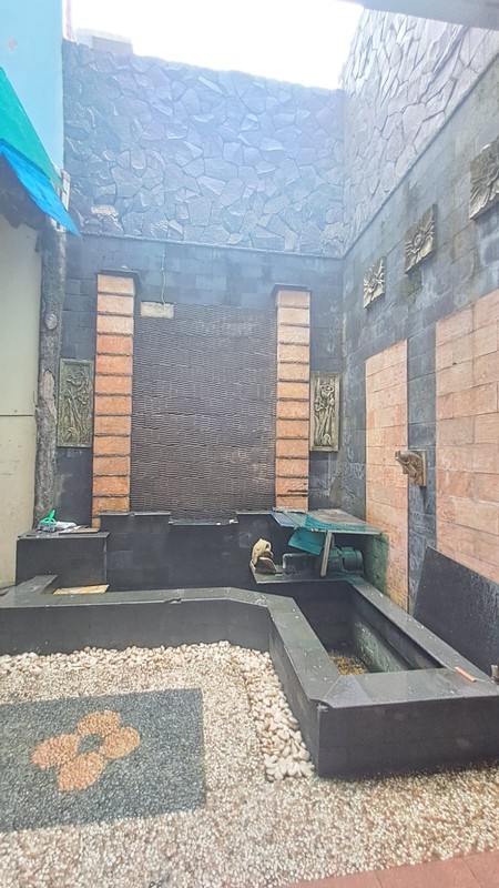 Rumah 2 Lantai Ciputat - 3 KT, Taman Depan Belakang, SHM, Lokasi Strategis, Harga Nego!