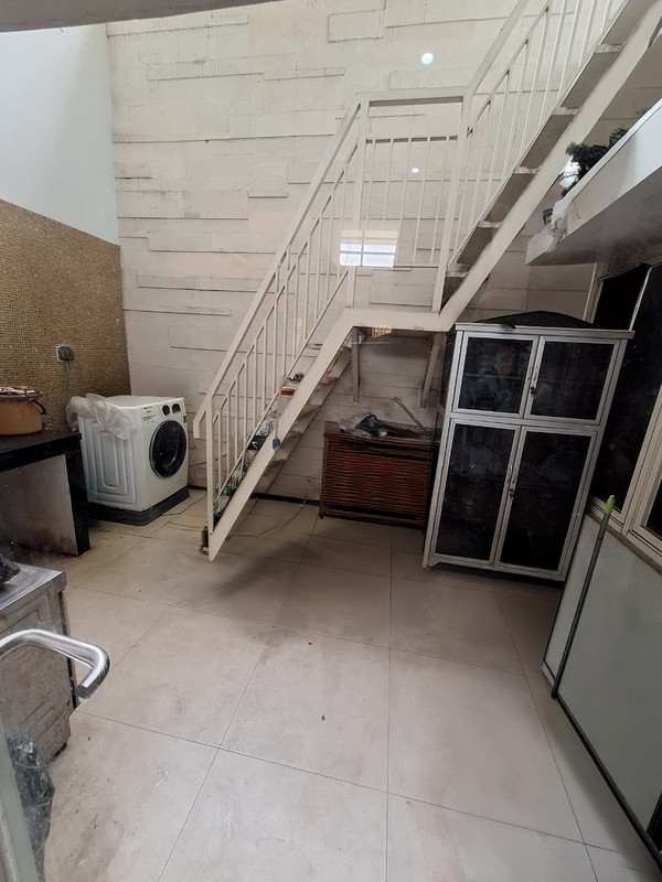 Rumah siap huni  Citraland Surabaya barat cluster Palma Classica