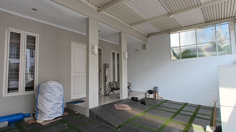 umah Dijual Citraland Utama Surabaya Barat Vila Sentra Raya 2 Lantai Dekat Gwalk JJ Lake SHM