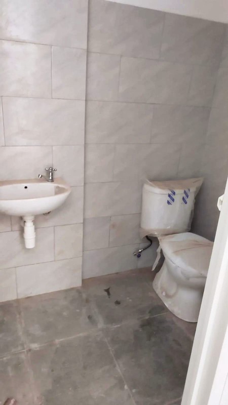 Disewakan 2 Unit Jejer Ruko Baru 3 Lantai Surabaya Barat di Jalan Raya Darmo Baru Barat - Sukomanunggal -Dekat Hr Muhammad, Madame Chang Darmo Permai Timur ,Akses Tol Satelit