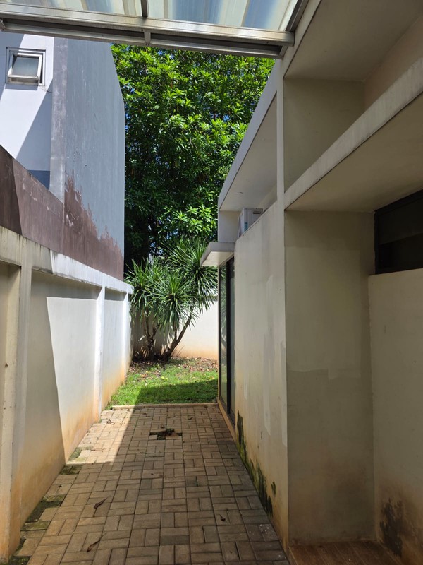 Rumah Bagus,dalam cluster di Bintaro Jaya Sektor 9