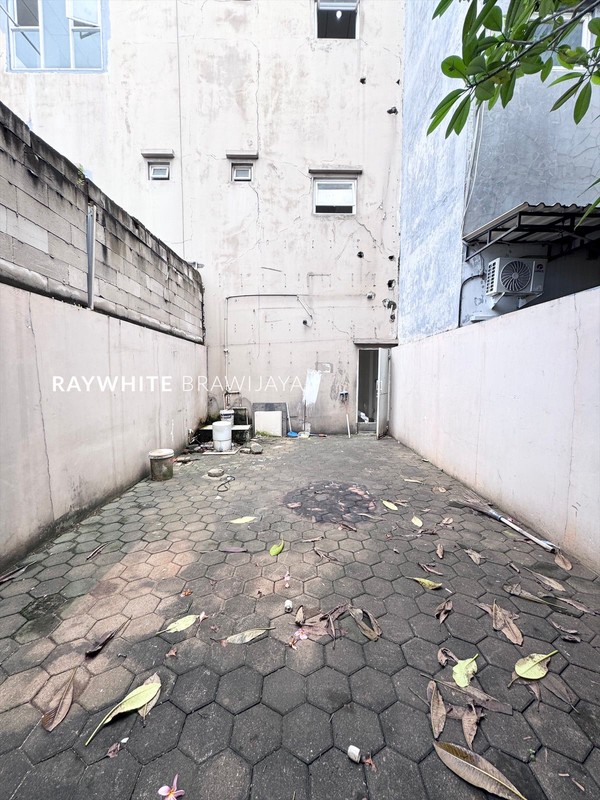 Ruko Lokasi Strategis Area Lebak Bulus Raya